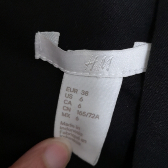 Paper Bag Pants - Picture 3 of 3